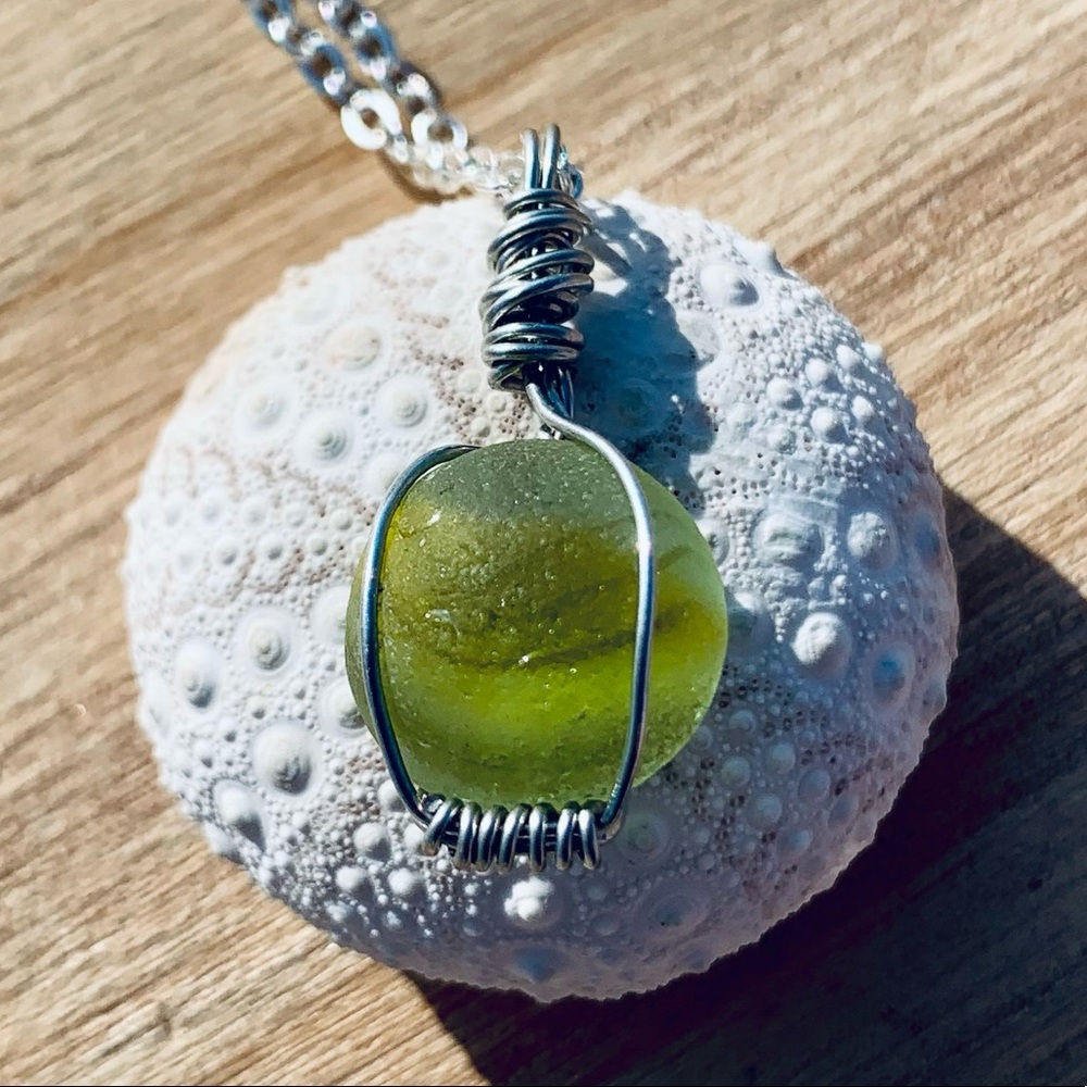 Tropical Love Seaglass Necklace - Picture 3 of 8